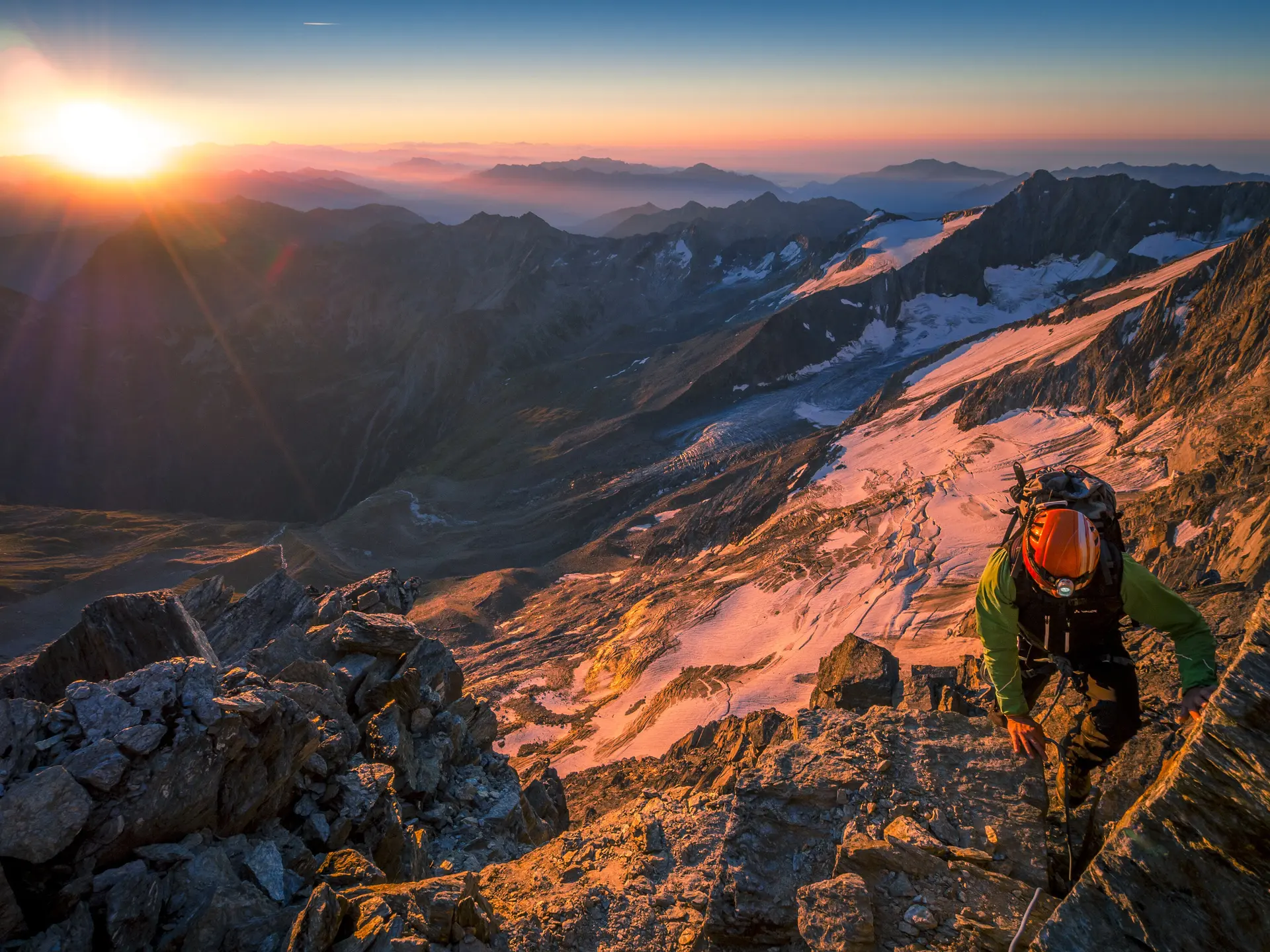 Berggipfel im Sonnenuntergang | © DAV/Silvan Metz