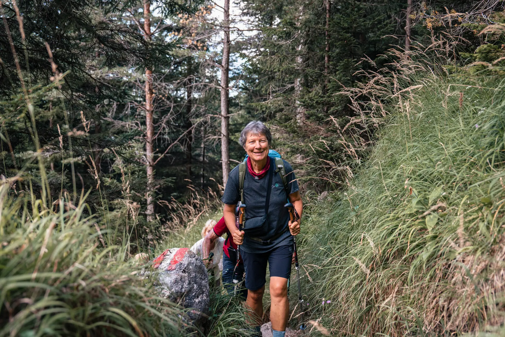 Seniorenwandergruppe in den Bergen | © DAV / Marisa Koch